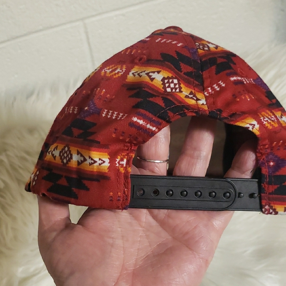Tribal Pattern Red Cap - Picture 2 of 3